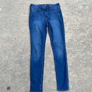 Holllister Dark Jeans